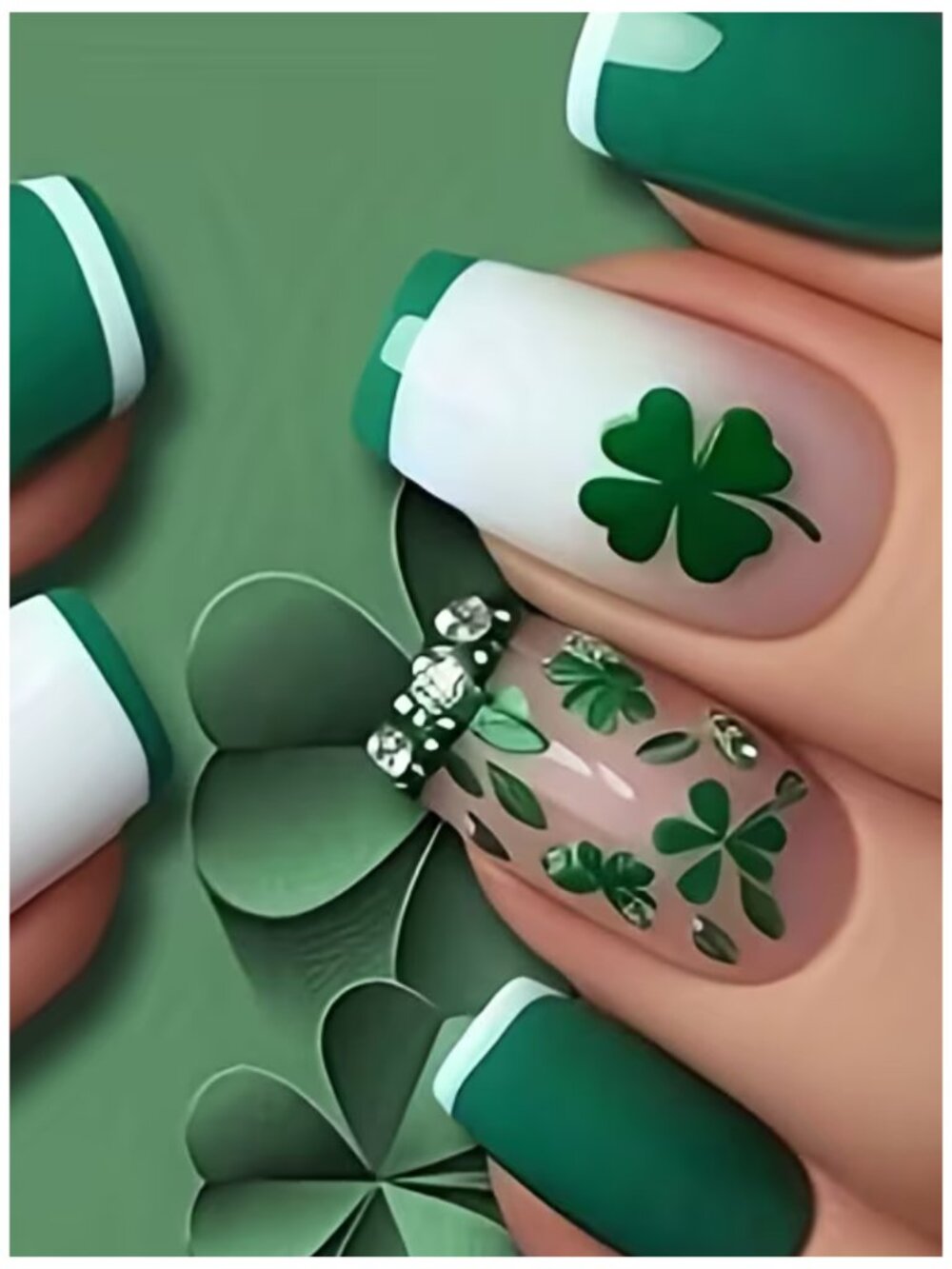 NWT St Patricks Day Green Clover Press On Nails Rhinestone Square Fake Nail Kit
